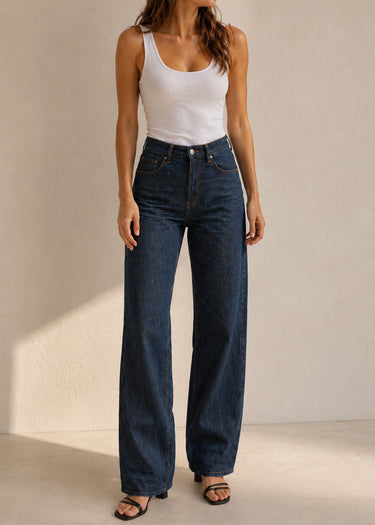 Kallie Relaxed Curve