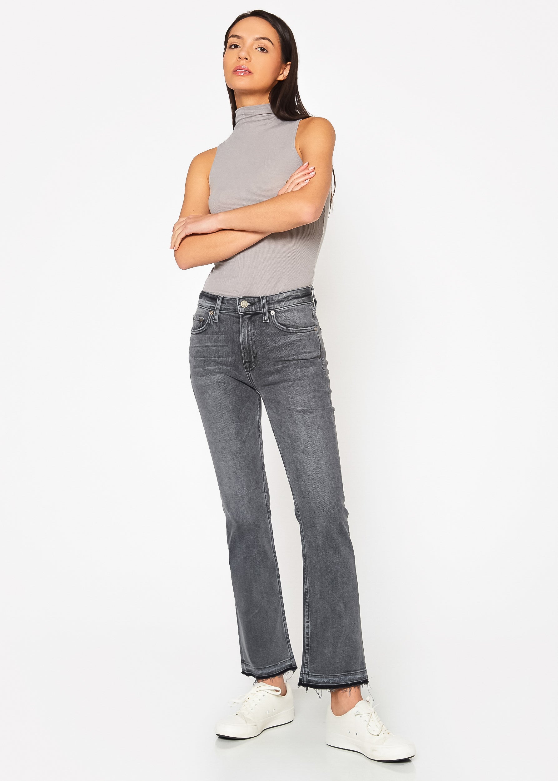 Farrah Kick Flare Jeans in Philly - Noend Denim