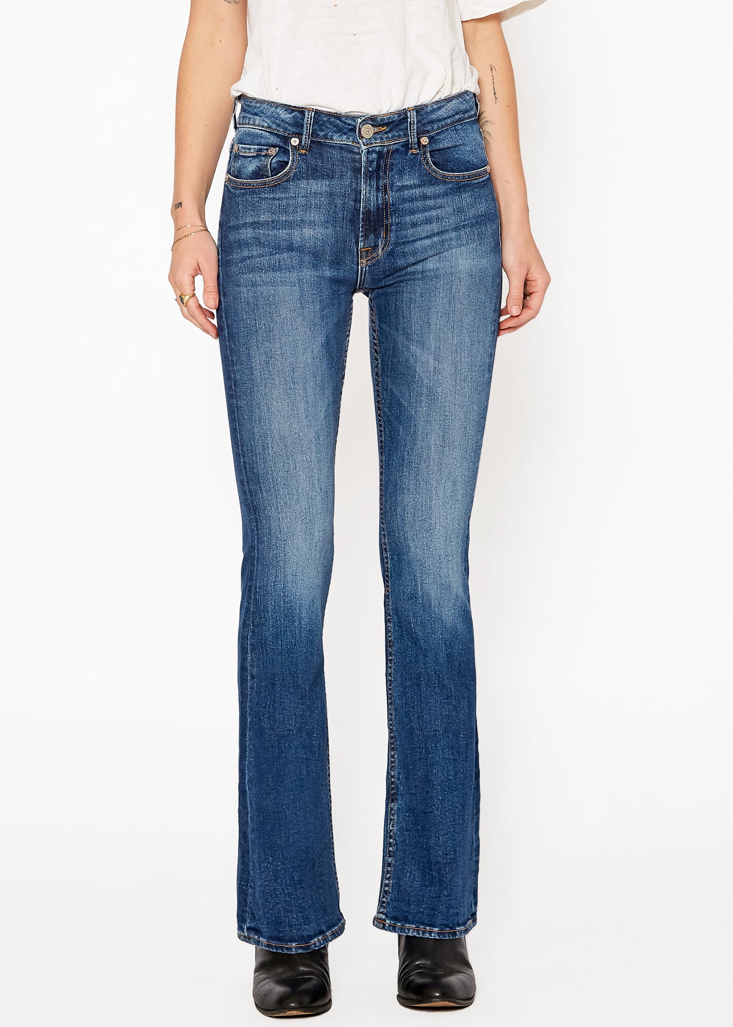 Grace Mid Rise Flare Jeans In Mystic - Noend Denim