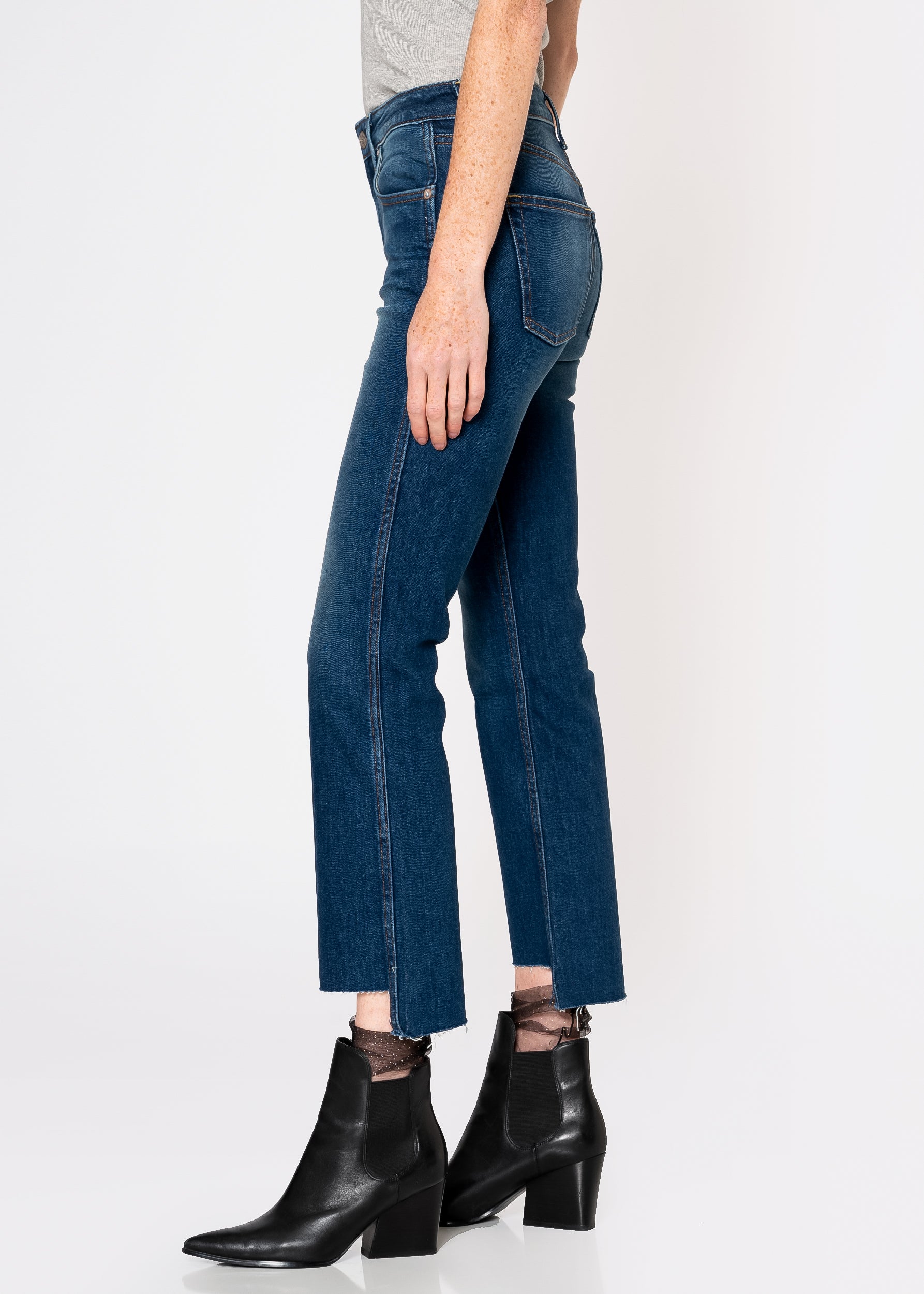 Farrah Kick Flare Jeans In Cincinnati - Noend Denim